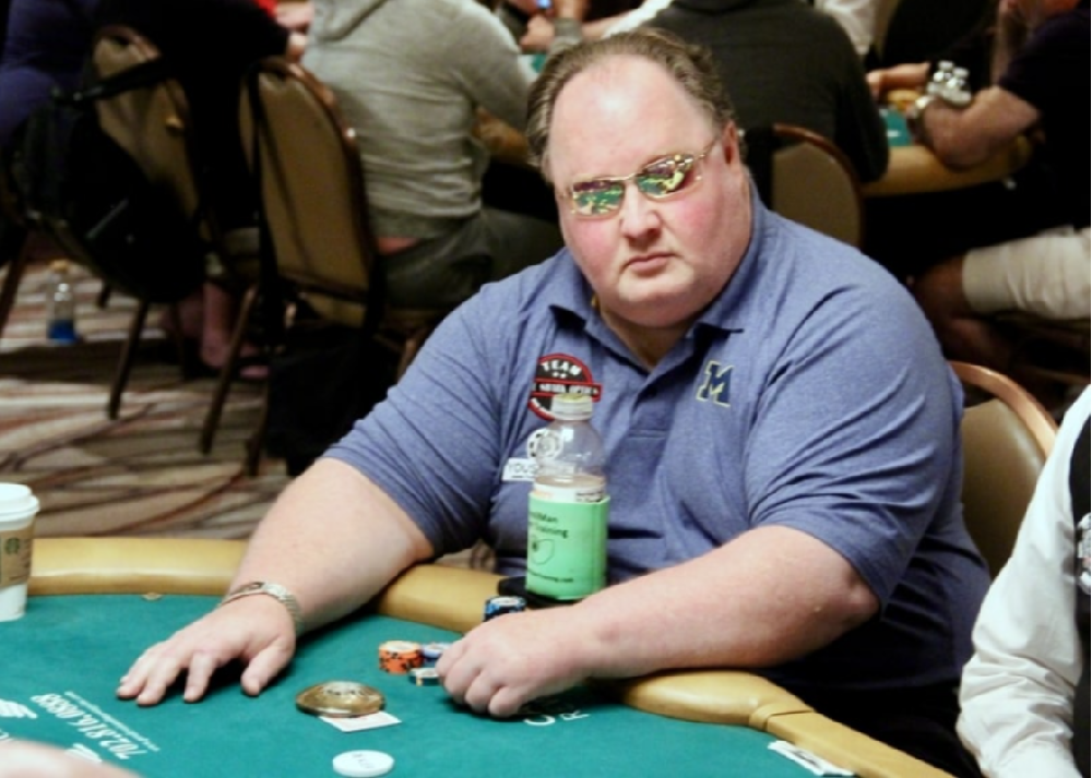 “德州扑克幽默长视频,笑翻全场!” “德州扑克幽默长视频,笑翻全场!”